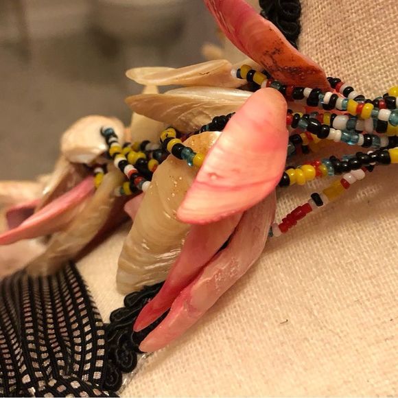 Chunky shell and seed bead one of a kind 24” necklace - Picture 5 of 10